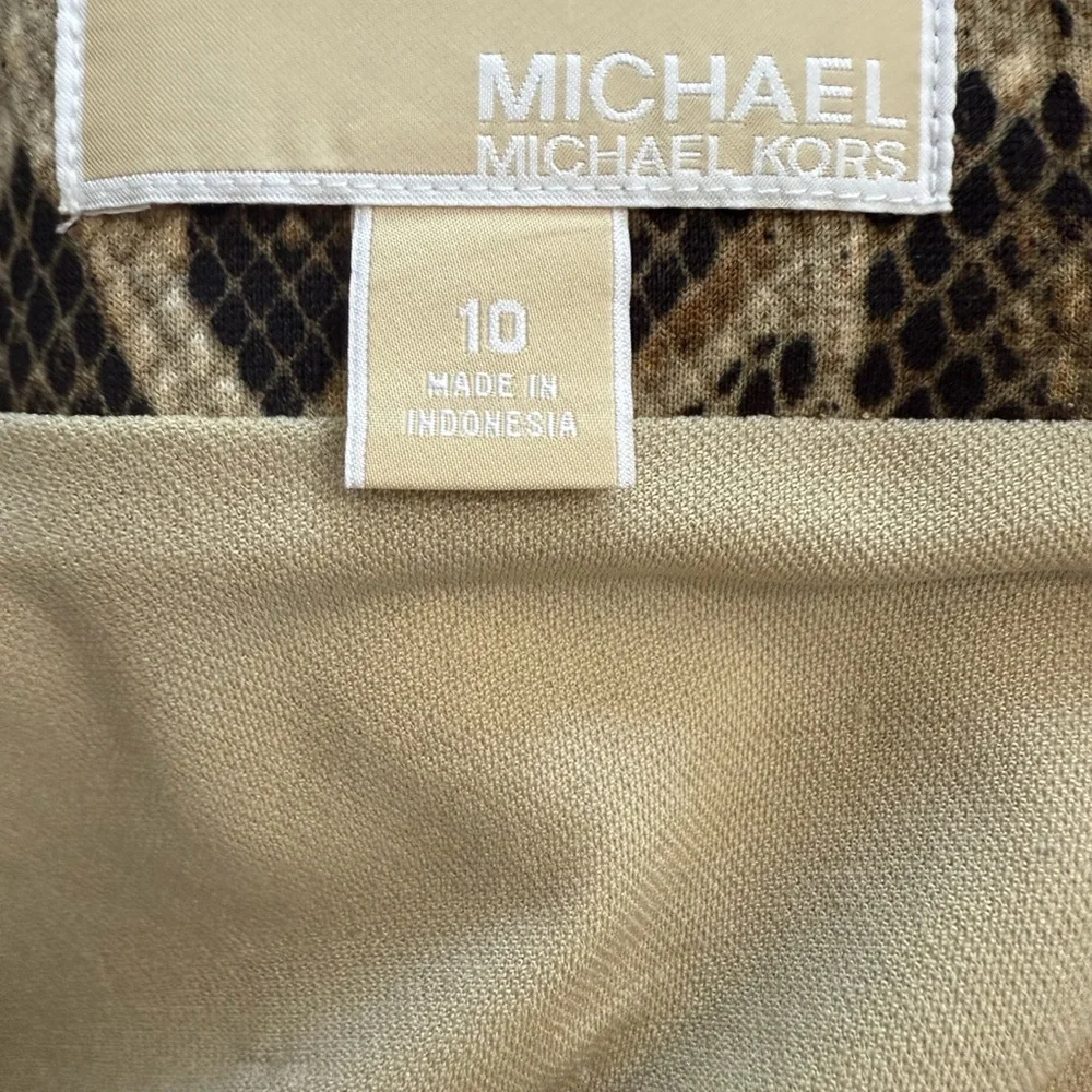 Leopard Print Women's Skirt - Picture 3 of 3